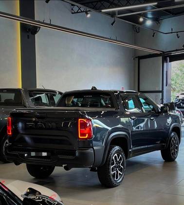RAM RAMPAGE 2.0 HURRICANE 4 TURBO GASOLINA REBEL 4X4 AUTOMÁTICO